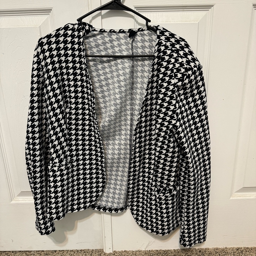 Houndstooth blazer